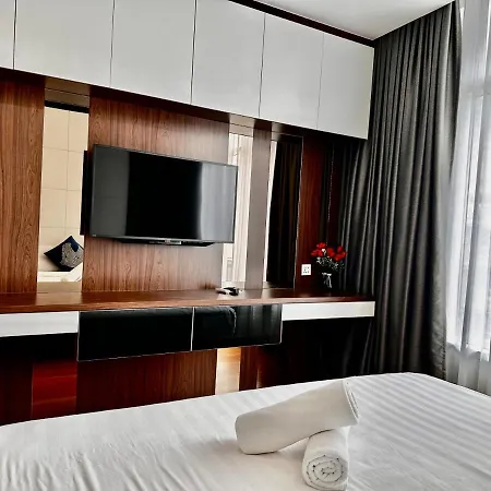 Sky Suites Klcc By Luxury Stay Kuala Lumpur Exterior photo