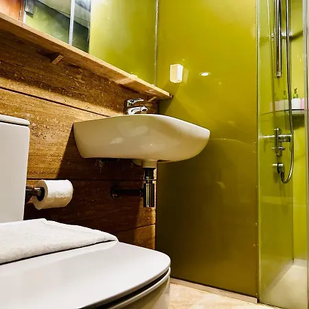 Sky Suites Klcc By Luxury Stay Kuala Lumpur Exterior photo