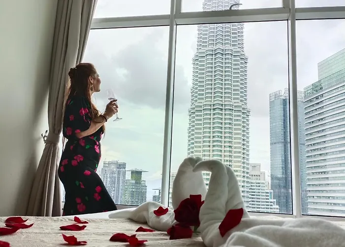 Sky Suites Klcc By Luxury Stay